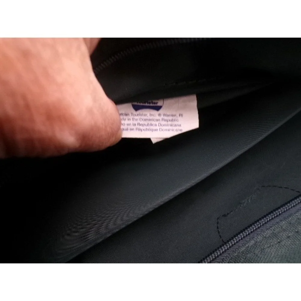 American Tourister Messenger Bag Green Canvas Adjustable Strap‎ Laptop Bag